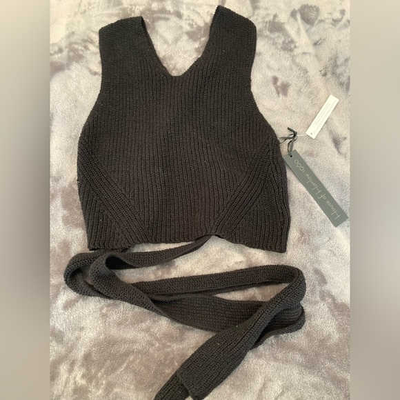 House of Harlow Boho Knit Wrap Top- Black - - Picture 1 of 4